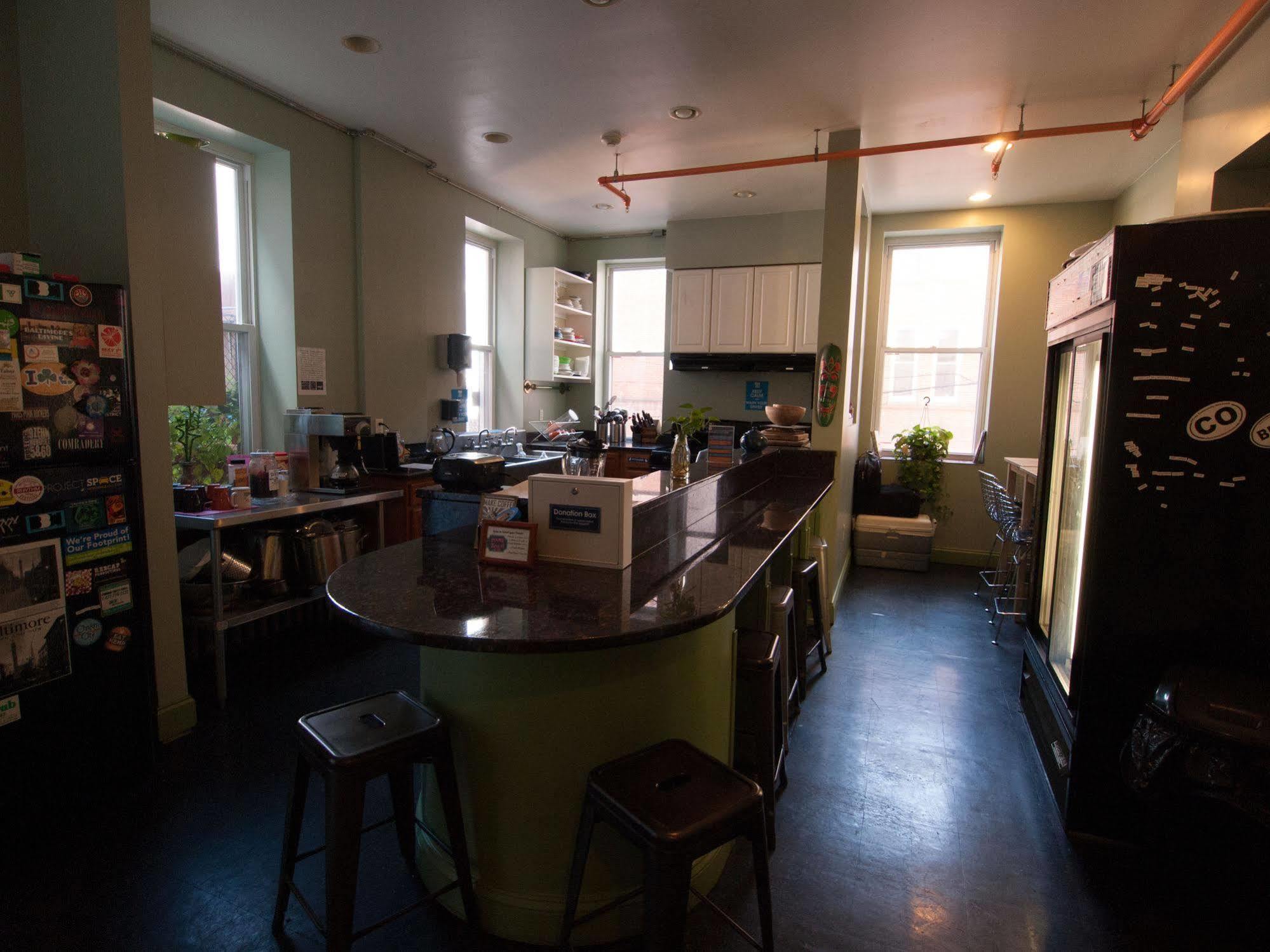 Hi - Baltimore Hostel Mount Vernon Extérieur photo